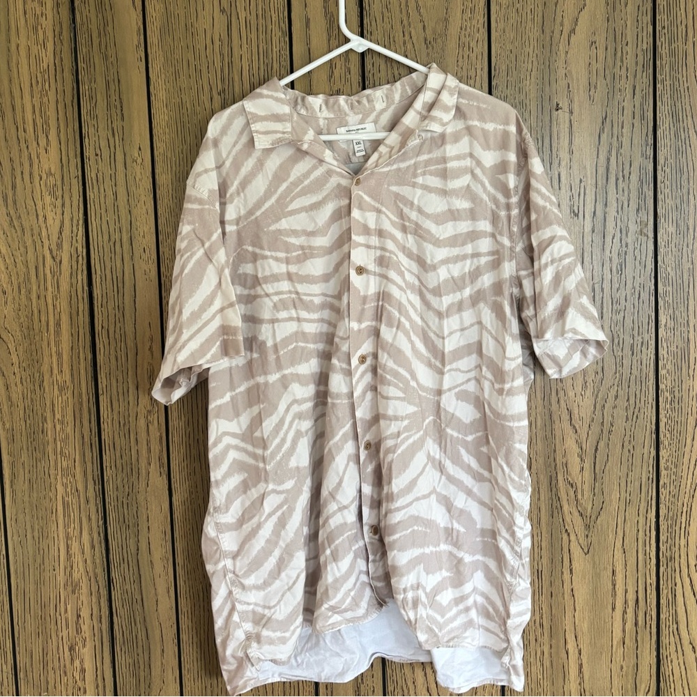 Banana Republic Taupe and Cream Abstract Print Shirt